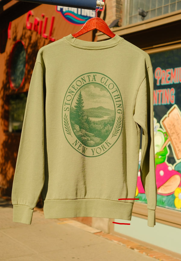 Mountain Oval Crewneck Washed Green